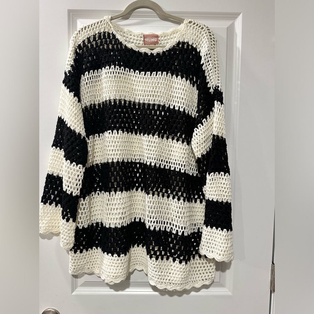 Show Me Your Mumu Sweater/Bathing suit cover up size XXL